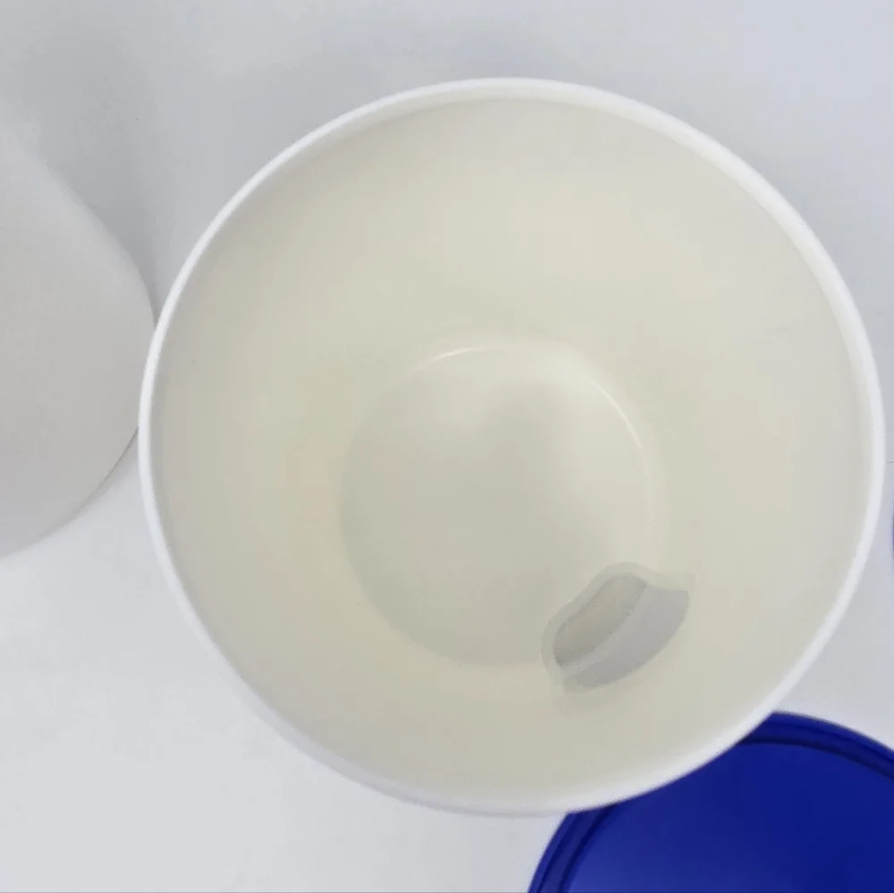 Tupperware vintage one